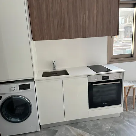 Beachside Light House Kato 82